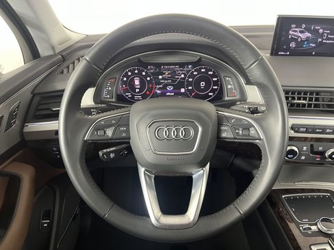 Used 2019 Audi Q7 2.0T Premium Plus AWD/4WD image 12