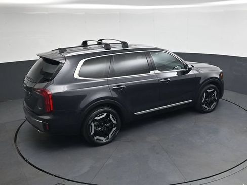 Used 2025 Kia Telluride S AWD/4WD image 16