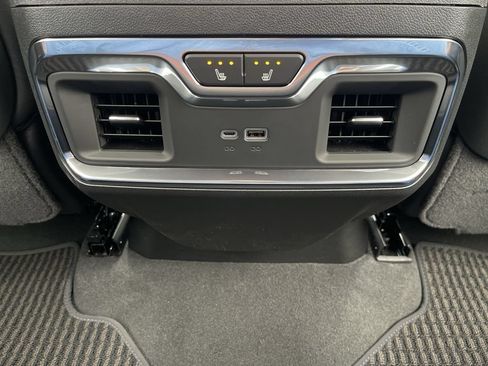 New 2026 GMC Sierra 3500 Denali Ultimate AWD/4WD image 22