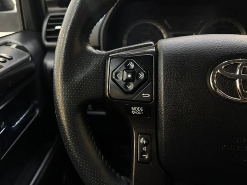 Used 2019 Toyota 4Runner TRD Off-Road Premium AWD/4WD image 16