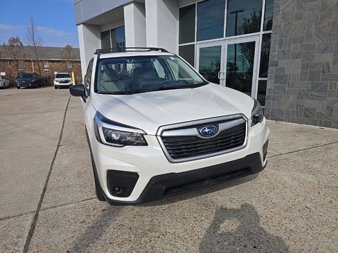 Used 2021 Subaru Forester image 3