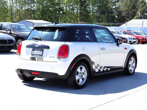 Used 2016 MINI Cooper 2-Door Hardtop image 7