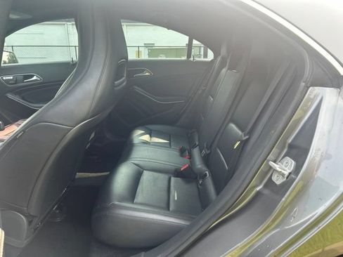 Used 2014 Mercedes-Benz CLA 250 image 15