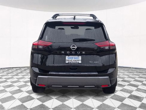 Used 2024 Nissan Rogue SL w/ SL Premium Package image 18