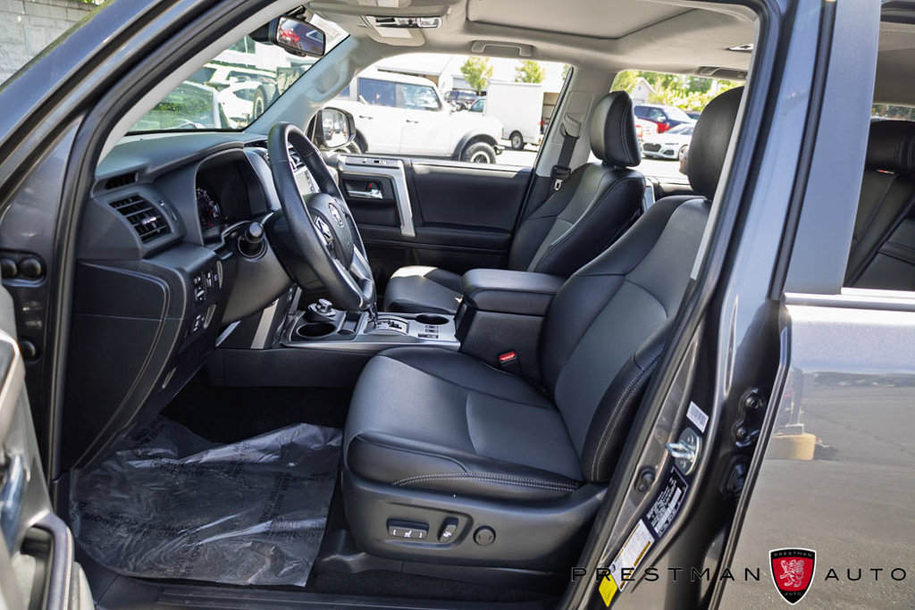 Used 2023 Toyota 4Runner SR5 Premium w/ Moonroof Package AWD/4WD image 24