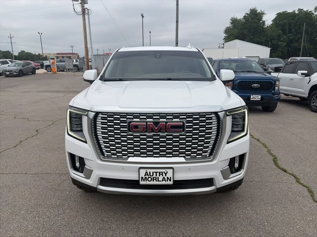 Used 2022 GMC Yukon Denali AWD/4WD image 9