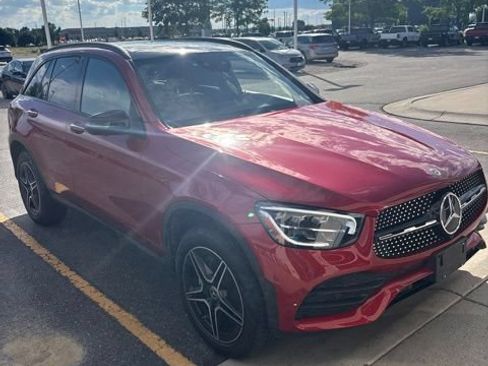 Used 2022 Mercedes-Benz GLC 300 4MATIC image 2