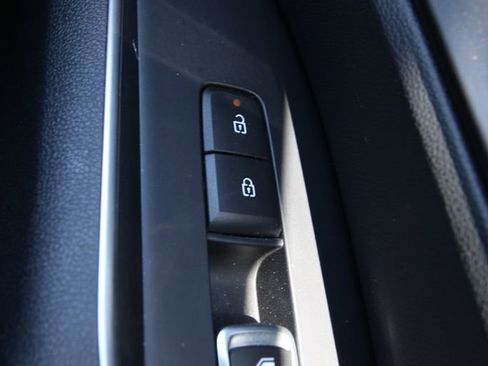 Used 2024 Kia Sorento S w/ Panoramic Sunroof Package AWD/4WD image 25