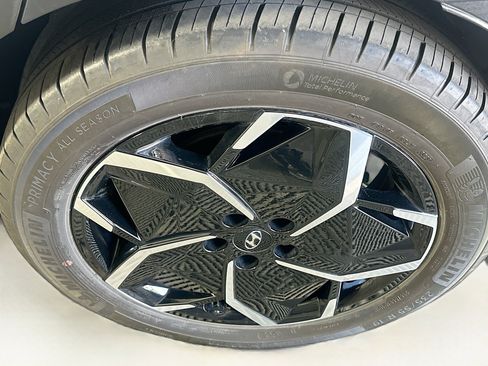 Used 2024 Hyundai Ioniq 5 SEL RWD image 11