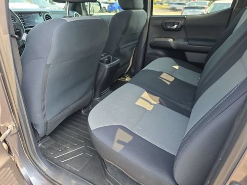 Used 2021 Toyota Tacoma TRD Sport w/ Technology Package RWD image 27