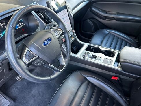 Certified 2024 Ford Edge SEL AWD/4WD image 6