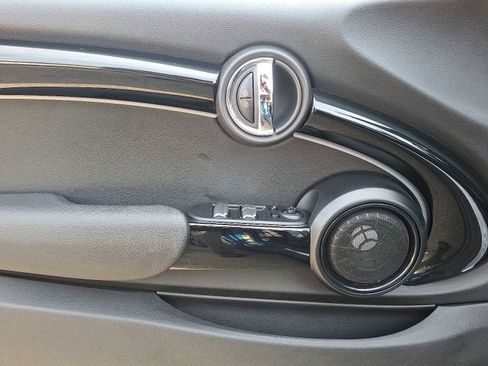 Used 2022 MINI Cooper S image 12