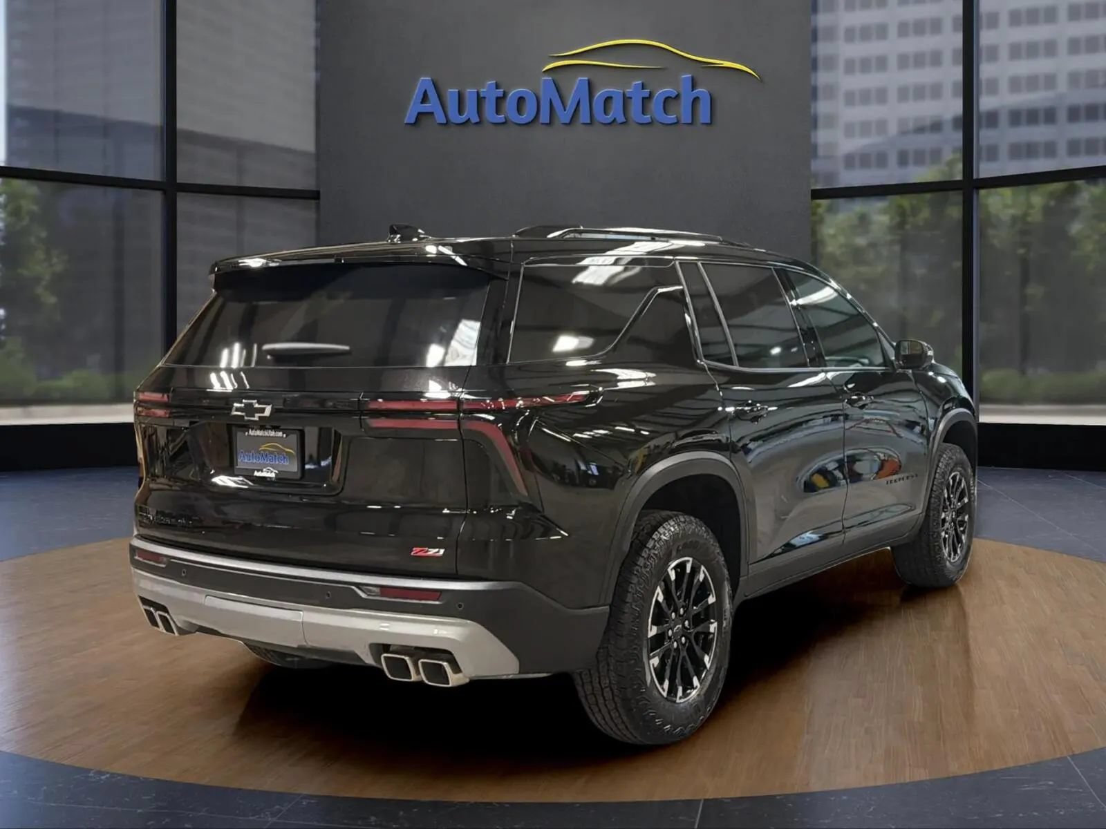 Used 2025 Chevrolet Traverse Z71 w/ Driver Confidence Package AWD/4WD image 11