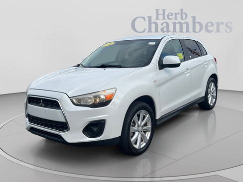 Used 2014 Mitsubishi Outlander Sport ES AWD/4WD image 3