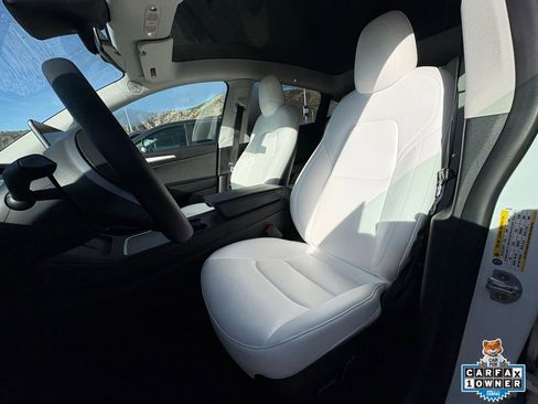 Used 2023 Tesla Model Y Long Range image 2