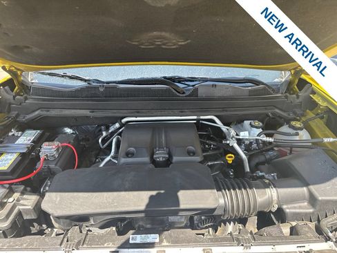 Used 2023 GMC Canyon AT4X AWD/4WD image 33