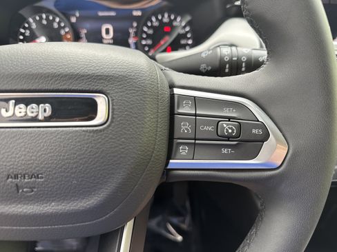 Used 2025 Jeep Compass Limited AWD/4WD image 22