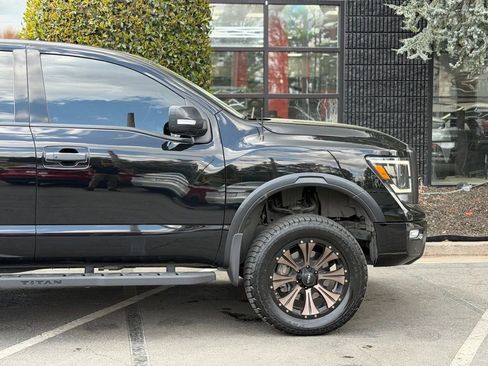 Used 2020 Nissan Titan PRO-4X w/ Pro-4x Convenience Package image 23