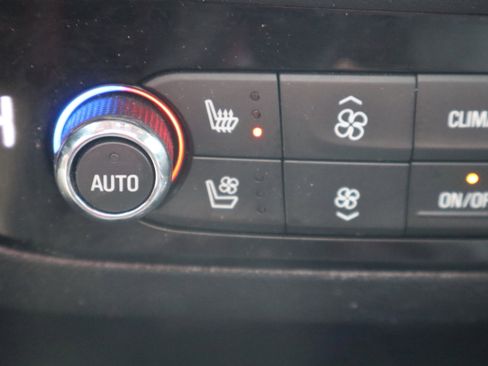 Used 2020 Buick Enclave Avenir image 25