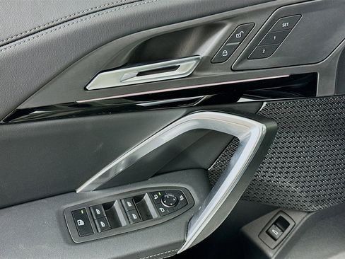 Used 2025 BMW X1 xDrive28i image 15