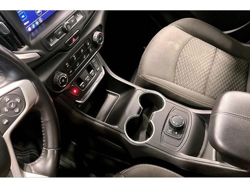 Used 2020 GMC Terrain SLE FWD image 27