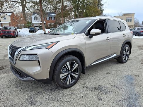 Certified 2022 Nissan Rogue SL w/ SL Premium Package image 3