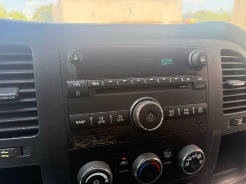 Used 2012 Chevrolet Silverado 3500 W/T RWD image 10