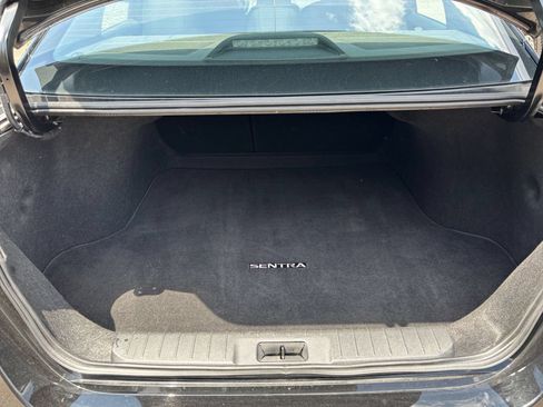 Used 2025 Nissan Sentra SV FWD image 22