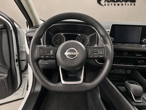 Used 2024 Nissan Rogue SV FWD image 14