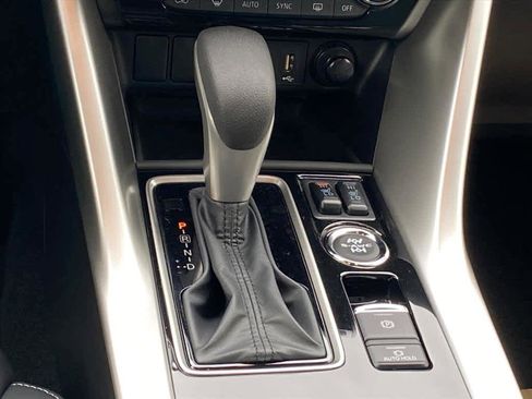 New 2026 Mitsubishi Eclipse Cross SE image 8