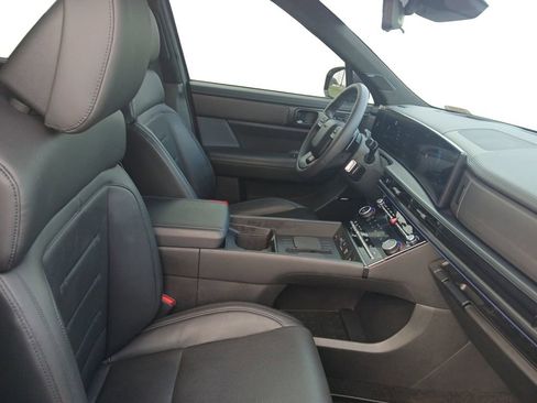 Used 2024 Hyundai Santa Fe Calligraphy image 16