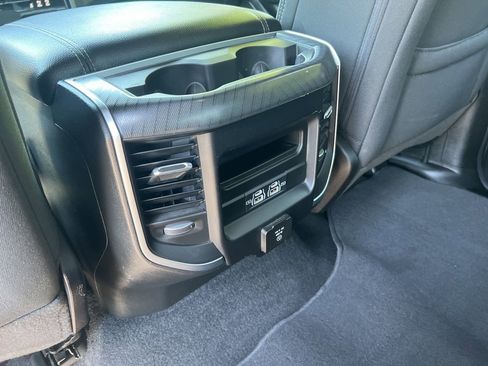Used 2025 RAM 1500 Big Horn AWD/4WD image 17