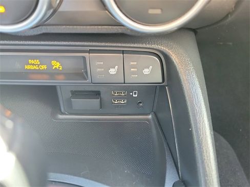 Used 2020 MAZDA MX-5 Miata RF Grand Touring image 28