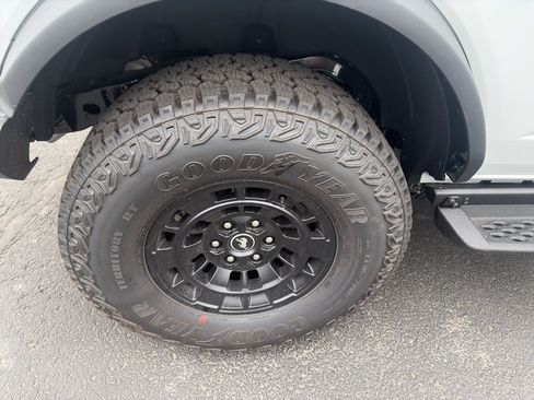 New 2026 Ford Bronco Badlands AWD/4WD image 11