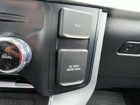 Used 2022 Ford F150 Lariat w/ Trailer Tow Package image 20