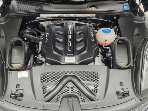 Used 2017 Porsche Macan Turbo AWD/4WD image 48