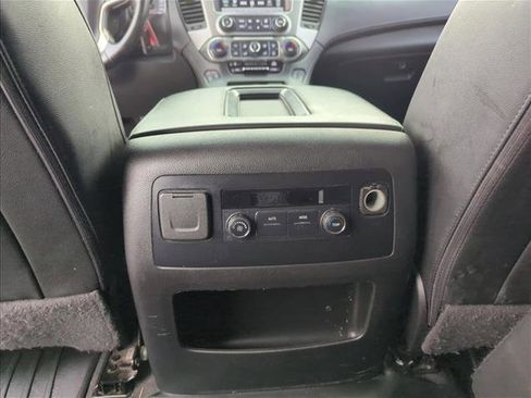 Used 2019 Chevrolet Suburban LT image 22
