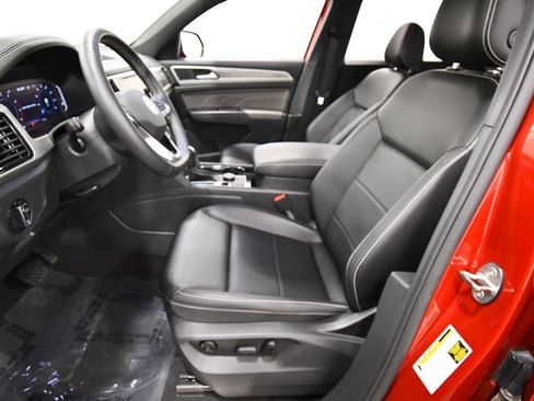 Used 2023 Volkswagen Atlas Cross Sport SE AWD/4WD image 14
