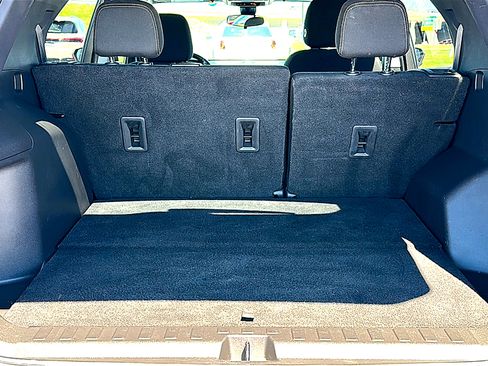 Used 2022 Chevrolet Equinox LT image 22