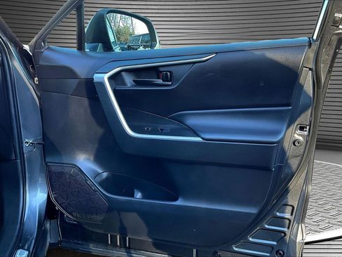 Used 2023 Toyota RAV4 LE image 20