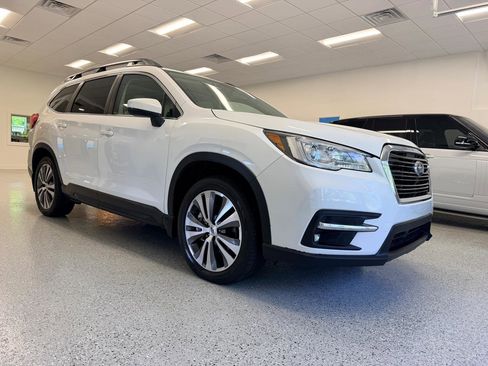 Used 2019 Subaru Ascent Premium AWD/4WD image 10