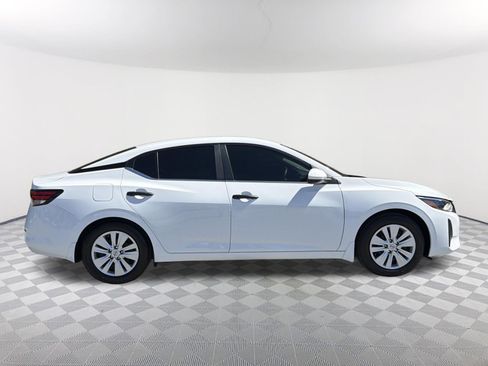 Used 2025 Nissan Sentra S FWD image 7