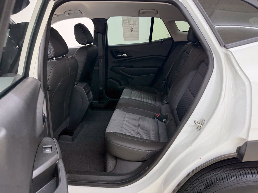 Used 2026 Chevrolet Trax LT w/ Driver Confidence Package FWD image 16