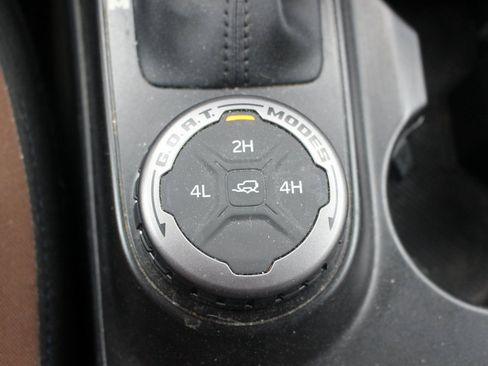 Used 2022 Ford Bronco Outer Banks image 35