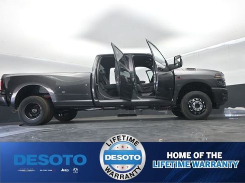 New 2026 RAM 3500 Big Horn AWD/4WD image 69
