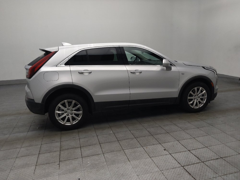 Used 2020 Cadillac XT4 Luxury w/ Cold Weather Package FWD image 10