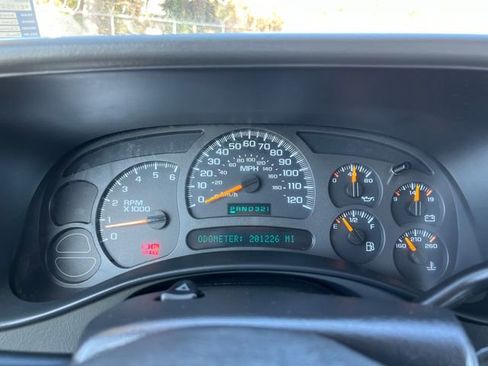 Used 2004 Chevrolet Silverado 1500 w/ Light Duty Power Package image 23