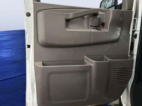 Used 2021 Chevrolet Express 3500 w/ Power Convenience Package image 13