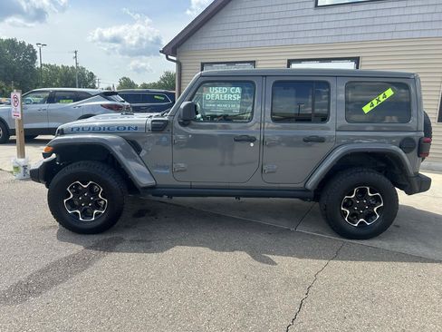 Used 2021 Jeep Wrangler Unlimited Rubicon 4xe w/ Cold Weather Group AWD/4WD image 8