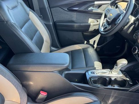 Certified 2021 Chevrolet TrailBlazer ACTIV w/ Technology Package FWD image 7